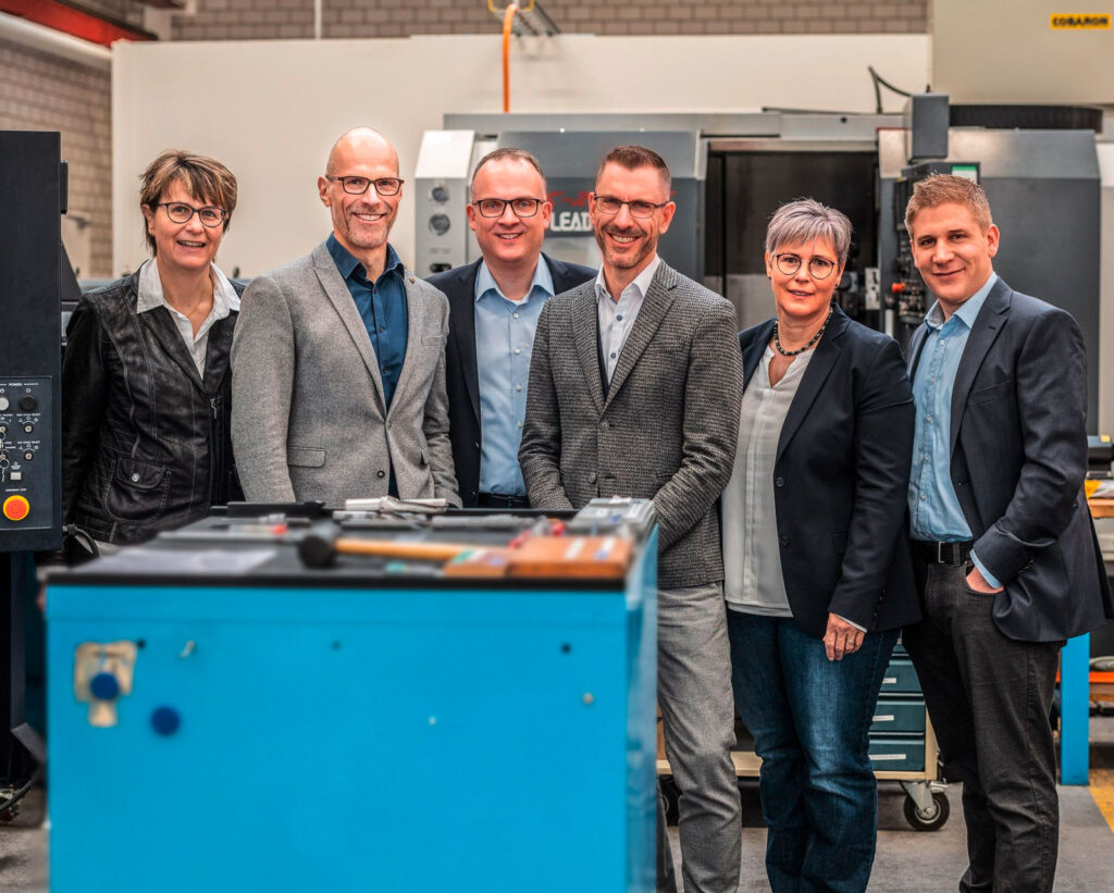 Ein Gruppenbild mit allen Mitgliedern der Altra-Geschäftsleitung. Von links nach rechts: Karin Steinemann, Stefan Ege, Sven Stückmann, Alain Thomann, Sonja Anderegg, Dario Cervini.